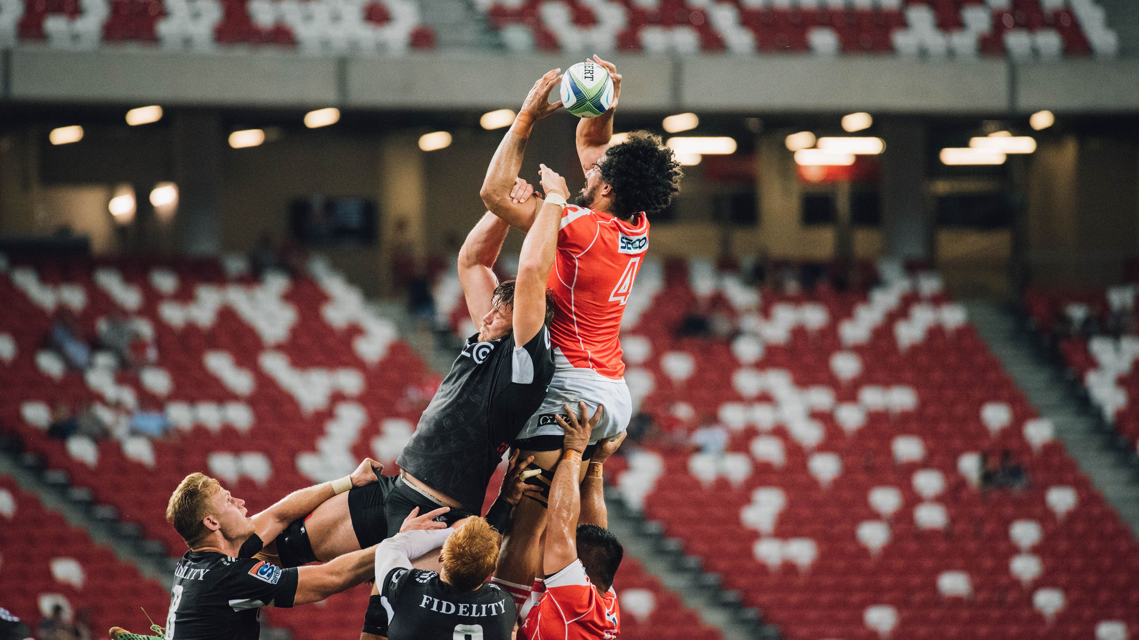 开云体育中国官网-选手首次登台紧张又兴奋展现青春风采，作为第一个出场的选手 比较紧张